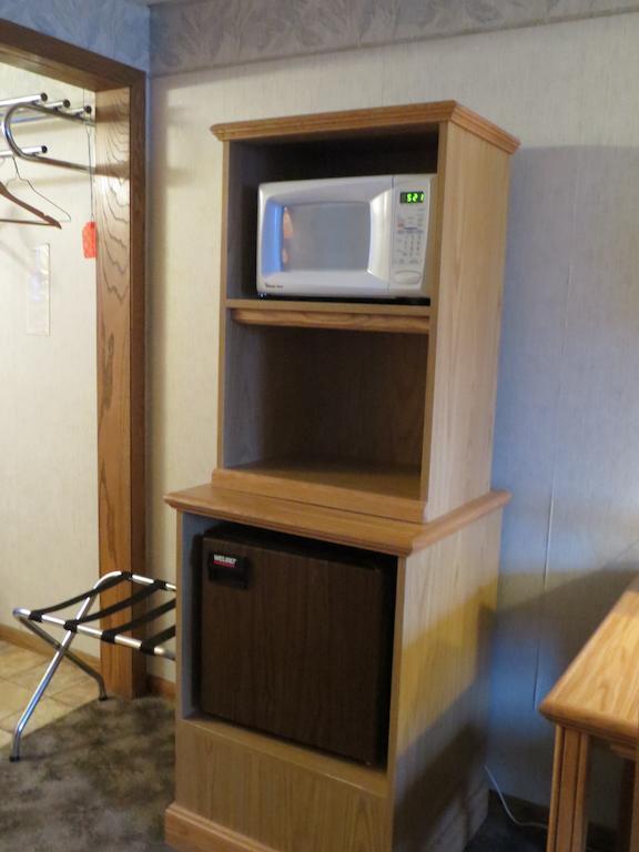 Midtown Western Inn - カーニー 部屋 写真